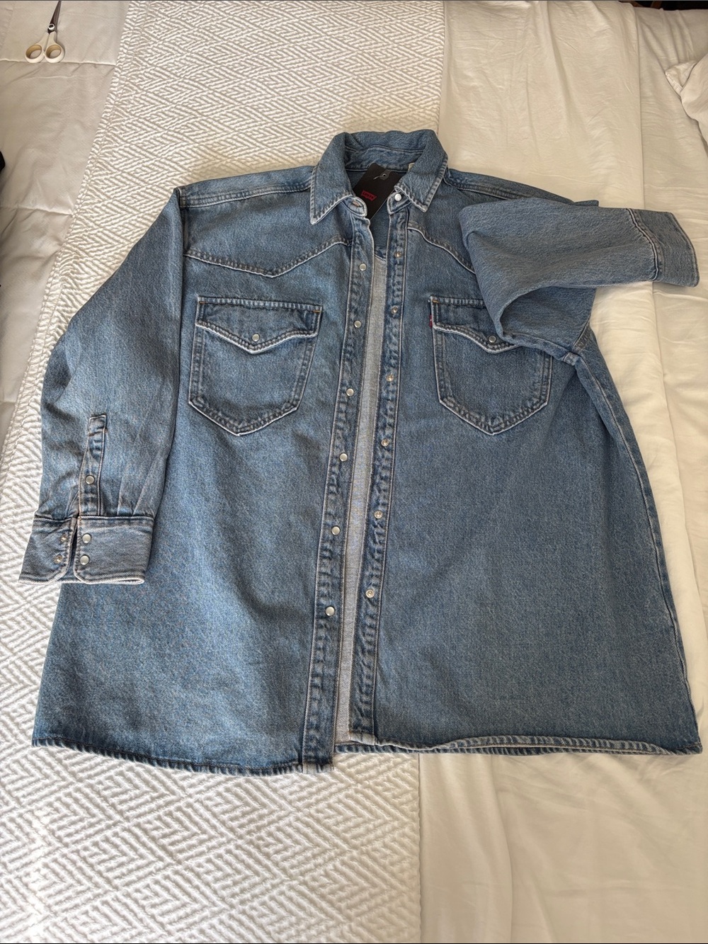 NWT Levi’s Oversized Jean Jacket